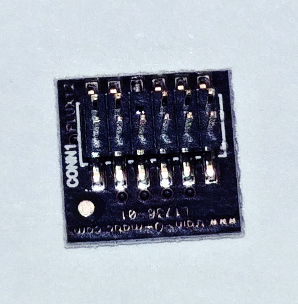 Train-O-Matic - Plux 12 Male Socket with Solder pads
